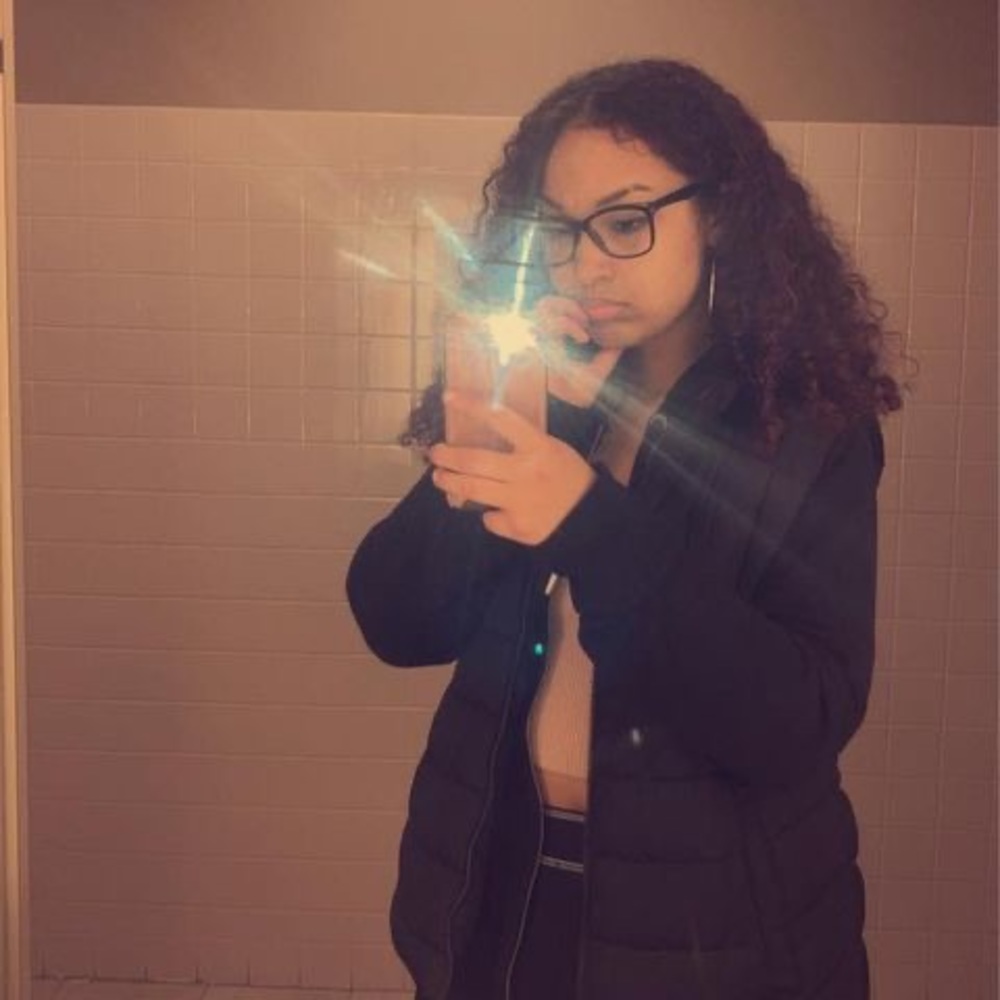 Meet your Posher, Jasmine